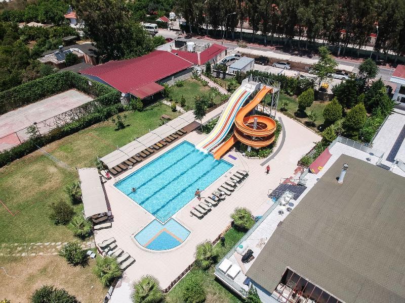 Royal Towers Hotel Kiris Екстер'єр фото