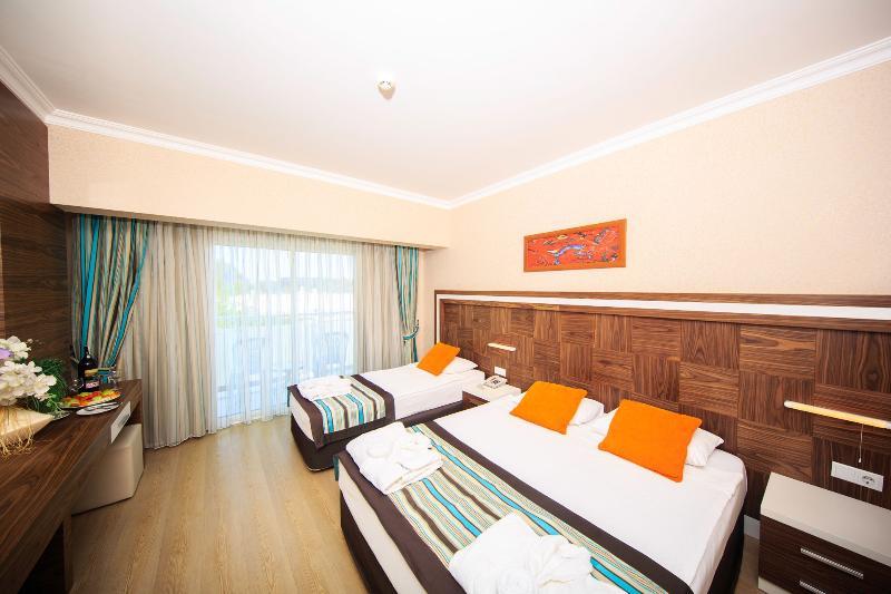Royal Towers Hotel Kiris Екстер'єр фото
